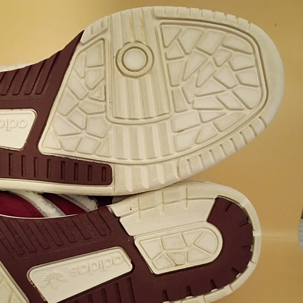 Adidas‎ Rivalry Low Texas Aggies Mens Size 9 Maroon White Suede Sneakers